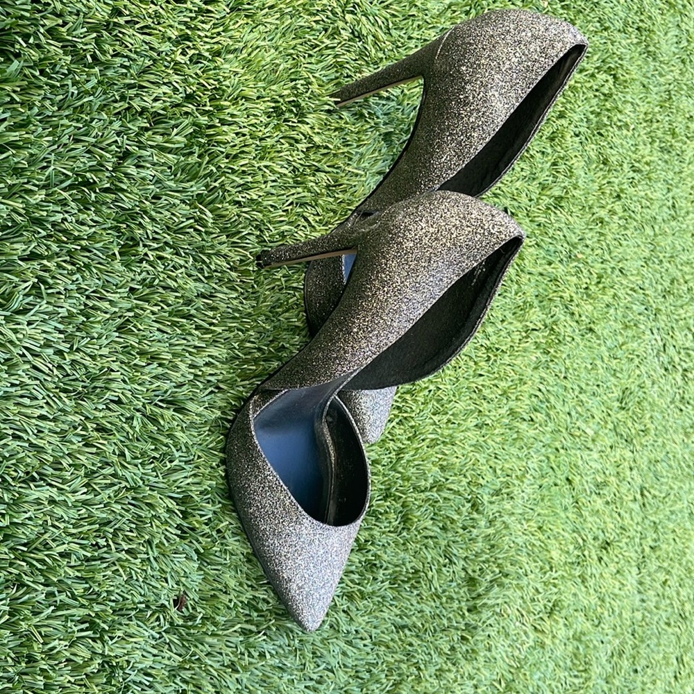 Express size 8 metallic grey heels